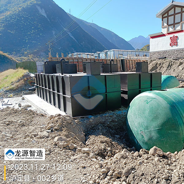 泸定200吨级污水处理设备安装